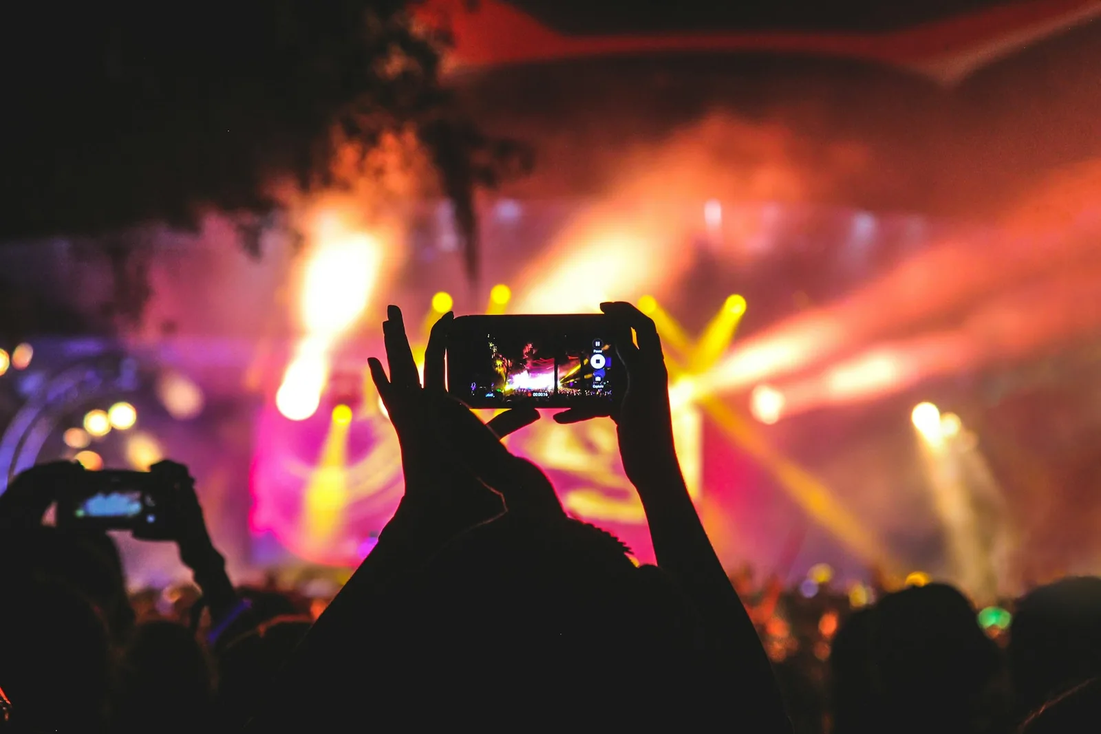 Application mobile de géolocalisation des soirées